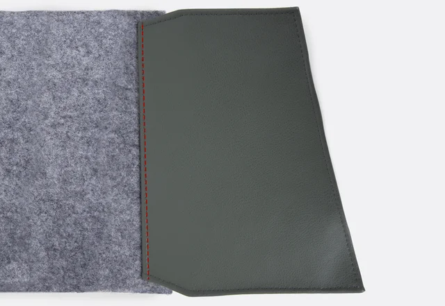 Tablethülle nähen: Taschenklappe absteppen Tablethülle nähen: Taschenklappe absteppen