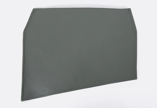 Tablethülle mit Klappe nähen: Kante absteppen Tablethülle mit Klappe nähen: Kante absteppen