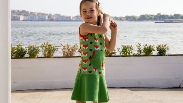 Schnittmuster Kinderkleid mit Trägern selber nähen